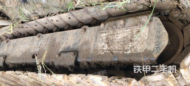 單側(cè)履帶整體（整機(jī)外觀）