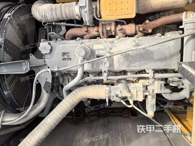 发动机整体俯视(整机外观) 发动机整体俯视(整机外观)