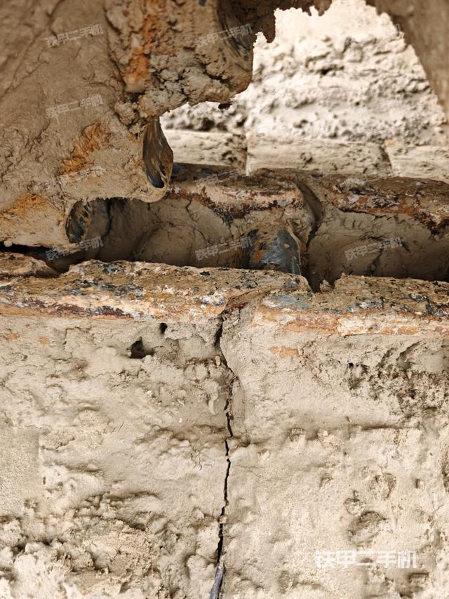 左导向轮（行走机构）