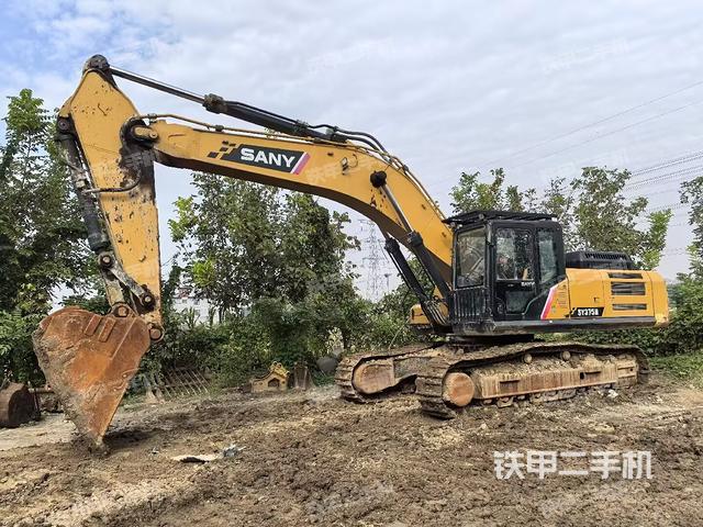 三一重工SY375H挖掘機(jī)
