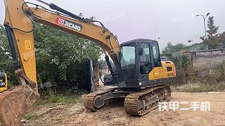 徐工XE135D挖掘机实拍图片