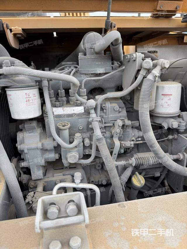 發(fā)動(dòng)機(jī)整體俯視(整機(jī)外觀) 發(fā)動(dòng)機(jī)整體俯視(整機(jī)外觀)