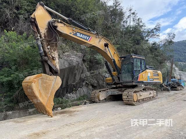 三一重工SY375H挖掘機(jī)