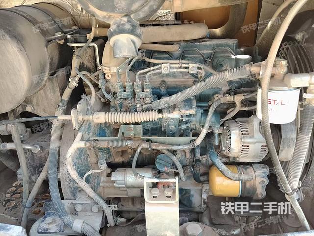 發(fā)動機(jī)整體俯視(整機(jī)外觀) 發(fā)動機(jī)整體俯視(整機(jī)外觀)