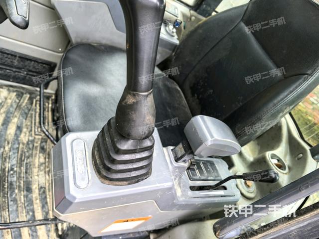 頂棚整體(駕駛室部分) 頂棚整體(駕駛室部分)