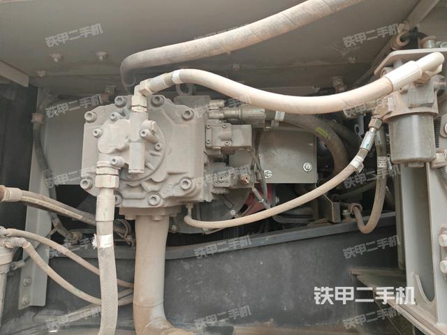 液压泵斜45 左（大件舱室）