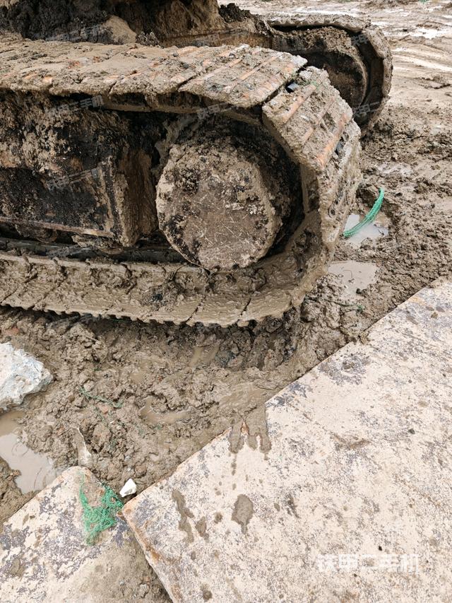 左驅(qū)動(dòng)輪（行走機(jī)構(gòu)）