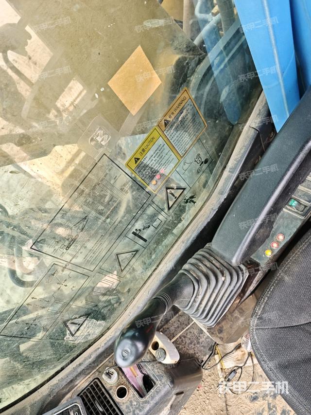 显示屏 （驾驶室部分）