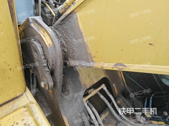 大臂根部?斜視(工作和回轉裝置) 大臂根部?斜視(工作和回轉裝置)