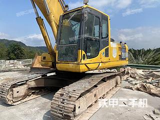小松PC220-8挖掘机实拍图片