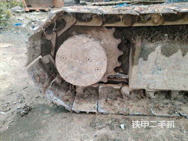 單側履帶整體(整機外觀) 單側履帶整體(整機外觀)