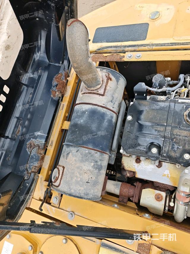 气门室盖螺丝特写（上车部件）