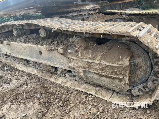 单侧履带整体（整机外观）