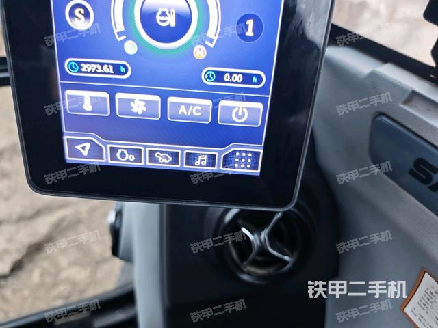 座椅右側(cè)控制臺/鑰匙門/油門/含右手柄（駕駛室部分）