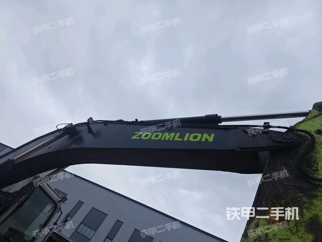 大臂整体 右侧（工作和回转装置）