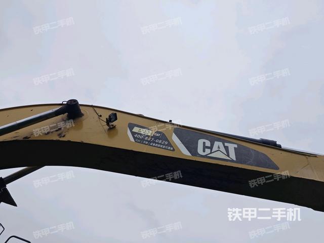 大臂整體?右側(工作和回轉裝置) 大臂整體?右側(工作和回轉裝置)