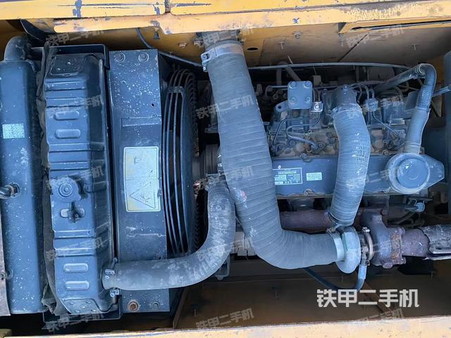 發(fā)動(dòng)機(jī)整體俯視(整機(jī)外觀) 發(fā)動(dòng)機(jī)整體俯視(整機(jī)外觀)