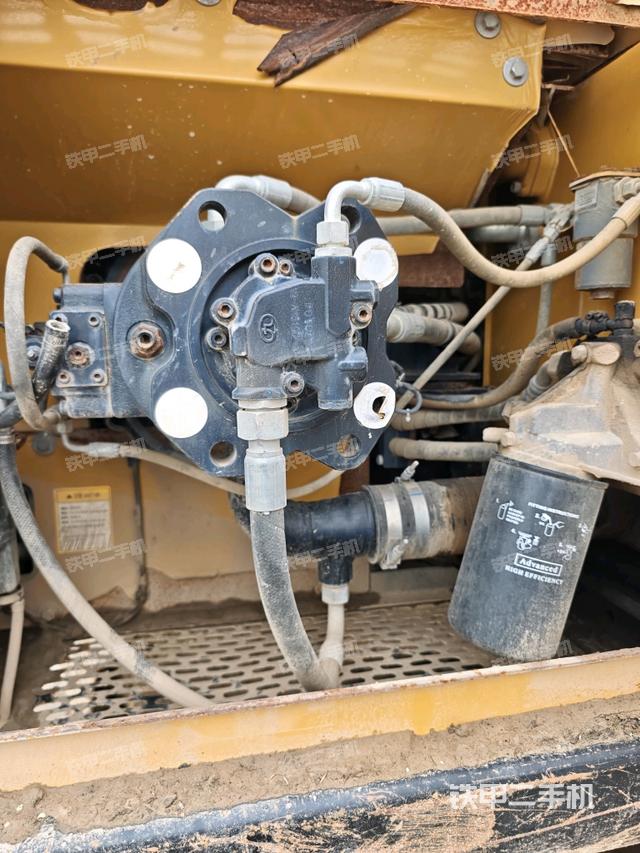 液压泵斜45 左（大件舱室）