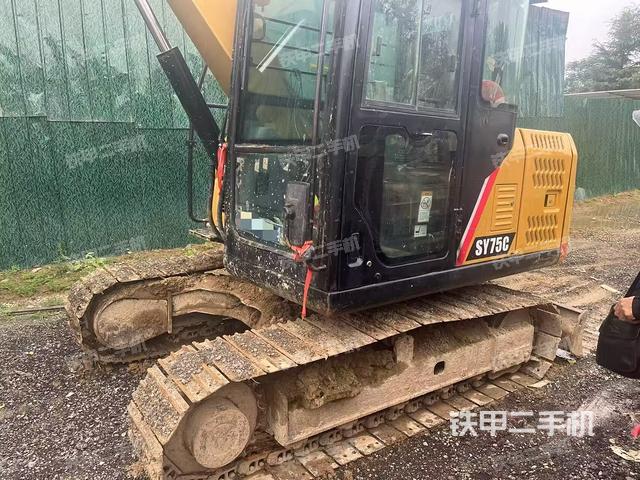 駕駛室整體(整機外觀) 駕駛室整體(整機外觀)