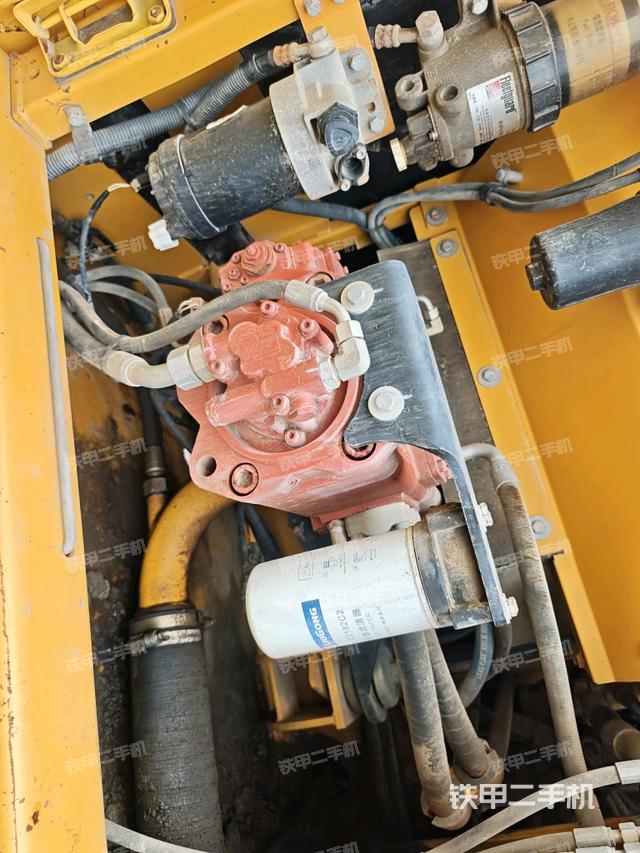 液壓泵室（大件艙室）