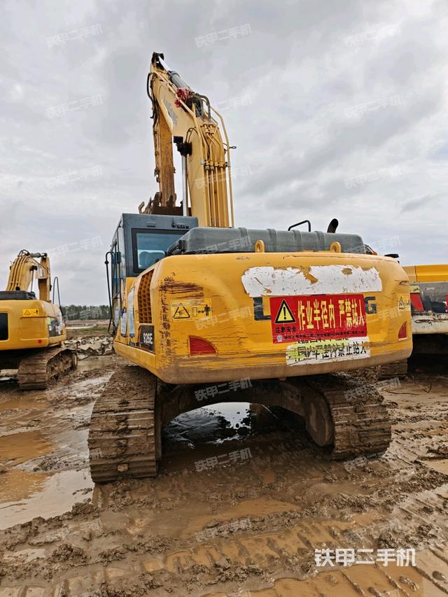 右后45(整机外观) 右后45(整机外观)