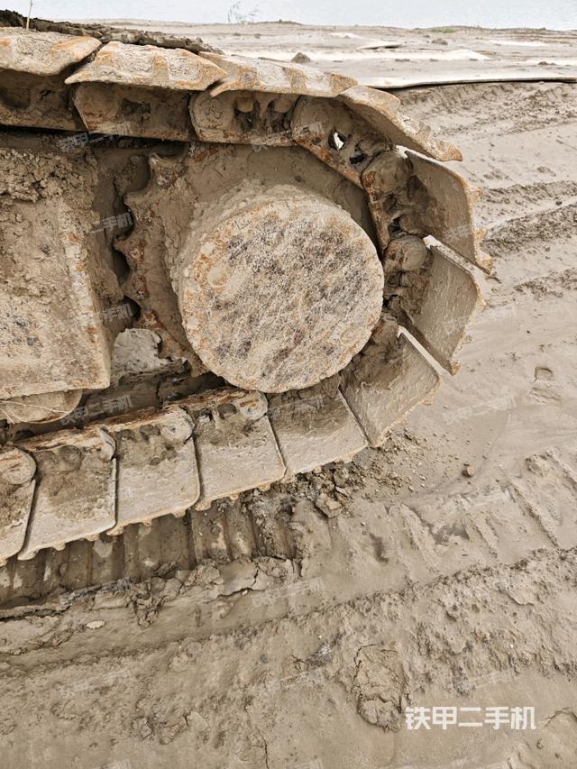 左驱动轮（行走机构）