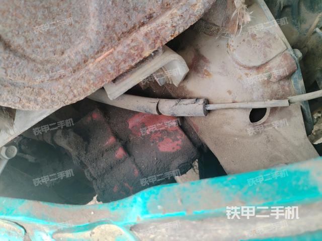 液壓泵艙室正面整體（整機(jī)外觀）