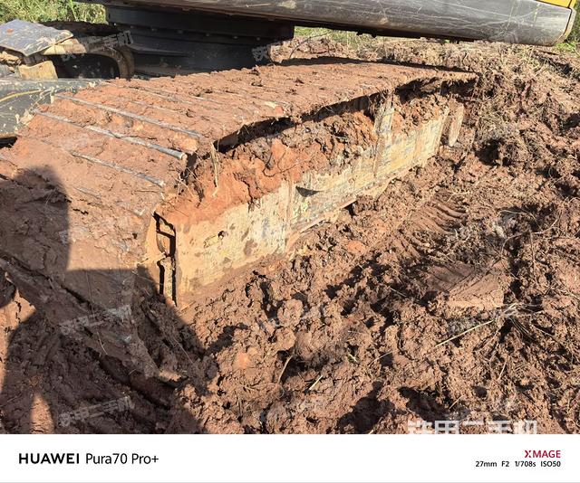 左側(cè)履帶整體?（行走機構(gòu)）