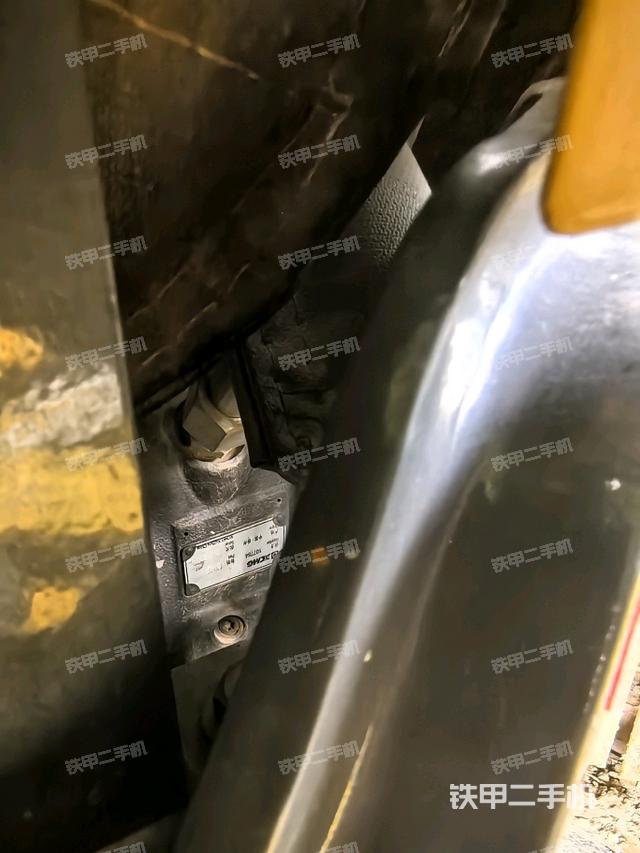 液壓泵室(大件艙室) 液壓泵室(大件艙室)