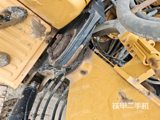 大臂根部 斜视（工作和回转装置）