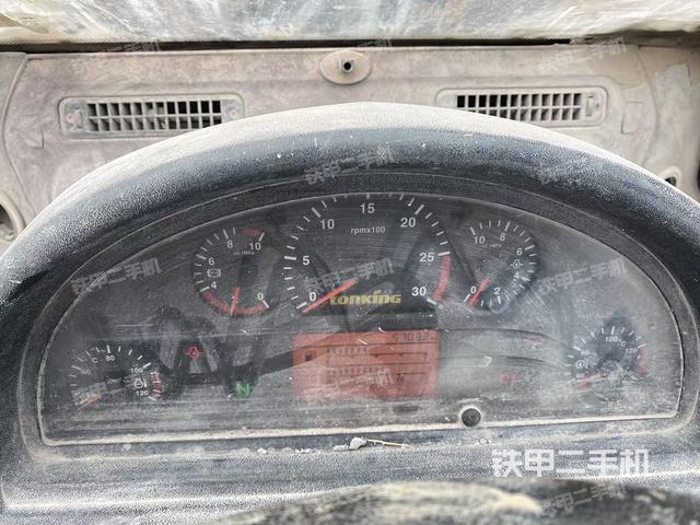 駕駛室工作臺（整機外觀及大件）