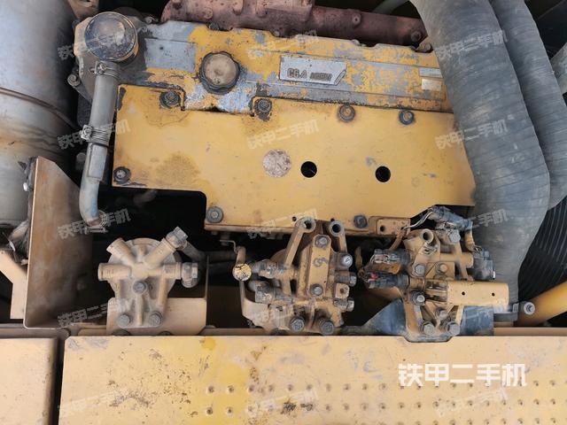 气门室盖螺丝特写(上车部件) 气门室盖螺丝特写(上车部件)