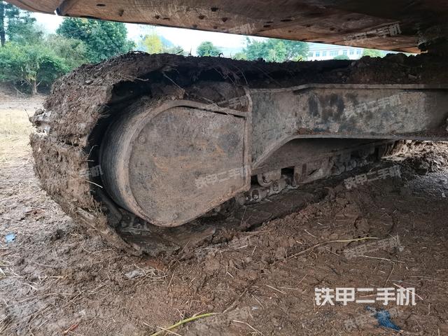 右侧行走马达盖板(行走机构) 右侧行走马达盖板(行走机构)