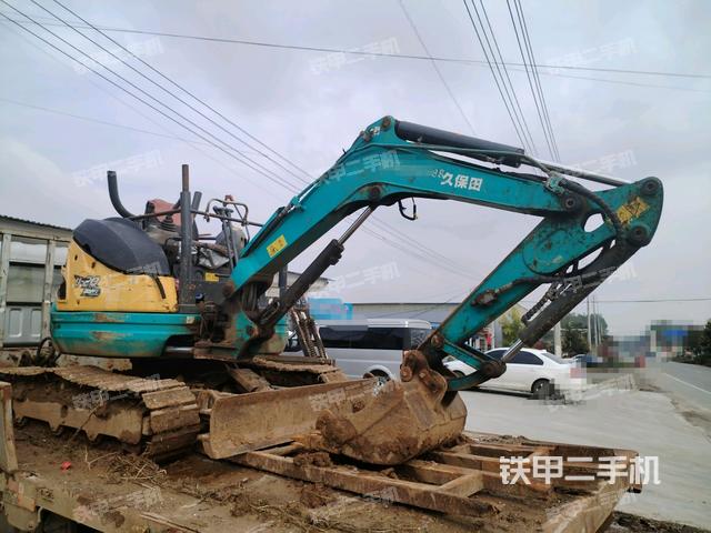 駕駛室整體（整機(jī)外觀）