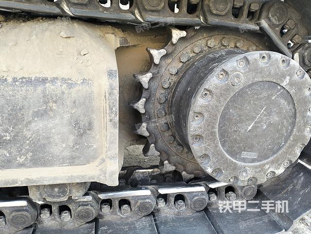 單側(cè)履帶整體（整機(jī)外觀）