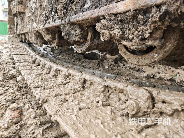 右驅(qū)動(dòng)輪（行走機(jī)構(gòu)）