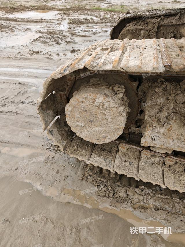 右側(cè)履帶整體（行走機(jī)構(gòu)）