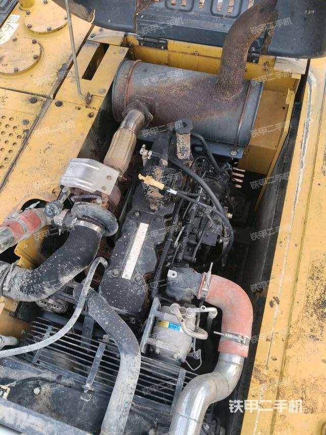 發(fā)動(dòng)機(jī)整體俯視(整機(jī)外觀) 發(fā)動(dòng)機(jī)整體俯視(整機(jī)外觀)