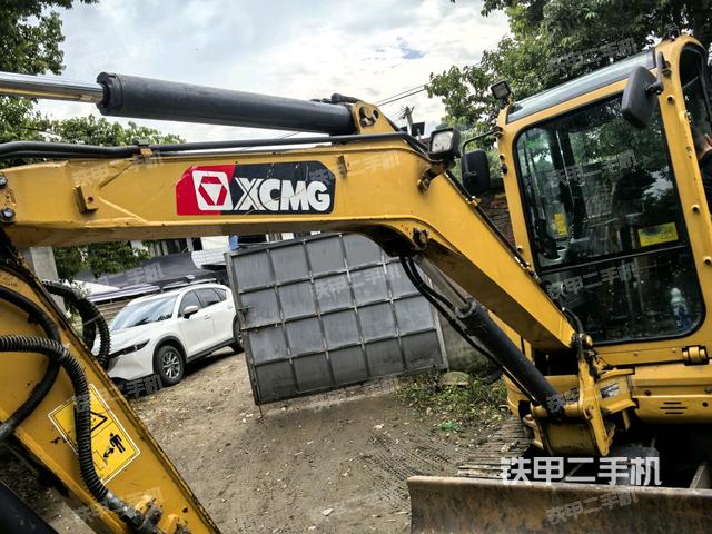 大臂整體?右側(cè)(工作和回轉(zhuǎn)裝置) 大臂整體?右側(cè)(工作和回轉(zhuǎn)裝置)