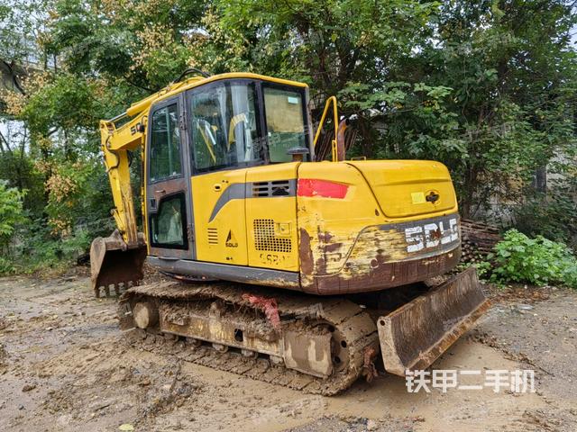山東臨工E680F挖掘機