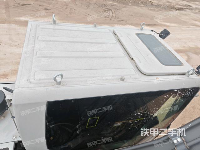 驾驶室顶部俯视（上车部件）