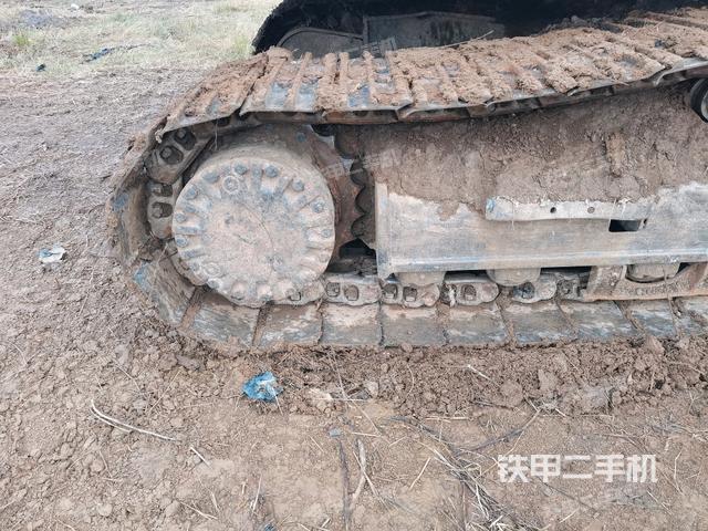 右导向轮(行走机构) 右导向轮(行走机构)