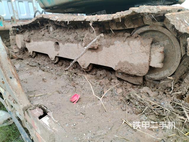 單側(cè)履帶整體（整機(jī)外觀）