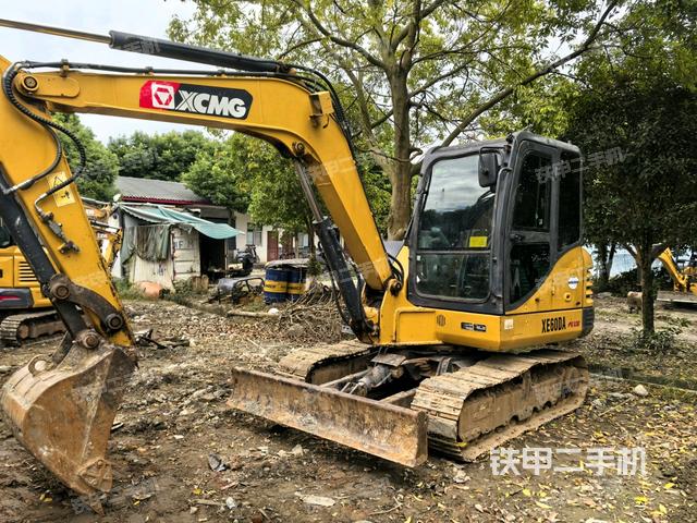 徐工XE55DA挖掘機(jī)