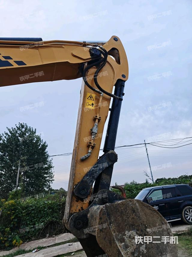 鏟斗右后整體（工作和回轉(zhuǎn)裝置）