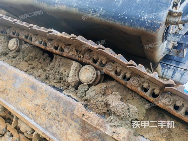 右导向轮(行走机构) 右导向轮(行走机构)