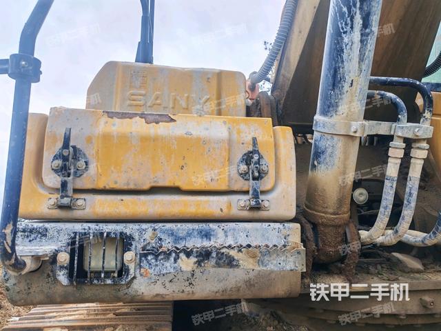 铲斗45度(工作和回转装置) 铲斗45度(工作和回转装置)