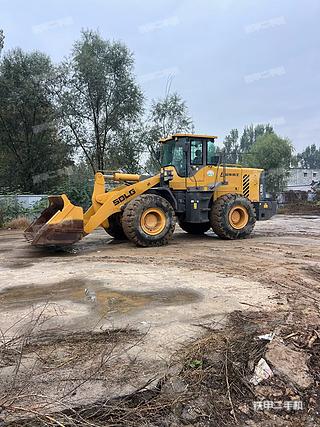 山东临工LG953L装载机实拍图片