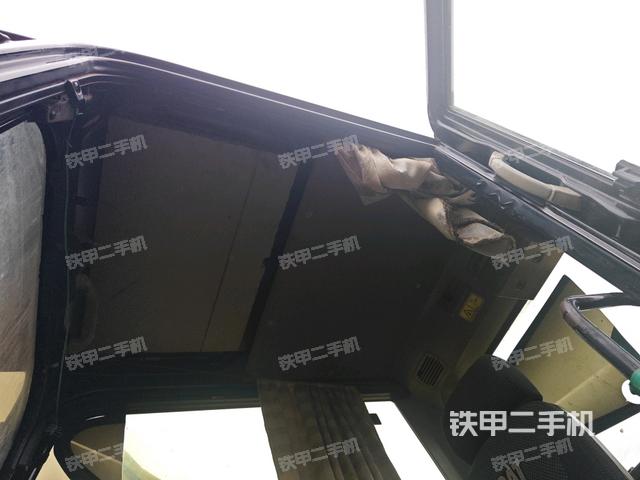 頂棚整體(駕駛室部分) 頂棚整體(駕駛室部分)