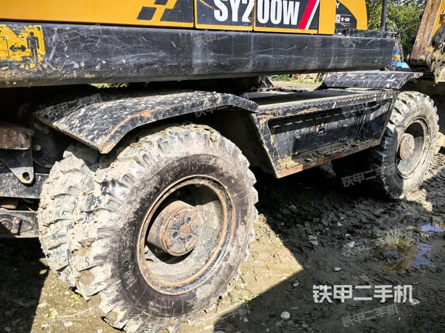 右侧行走马达盖板(行走机构) 右侧行走马达盖板(行走机构)